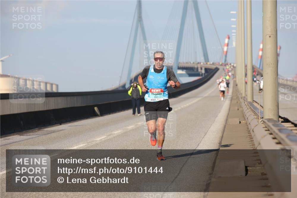 03.10.2025 - Köhlbrandbrückenlauf Lena Gebhardt http://msf.ph/oto/9101444 03.10.2025 09:36:37 Position 2 1041 meine-sportfotos.de