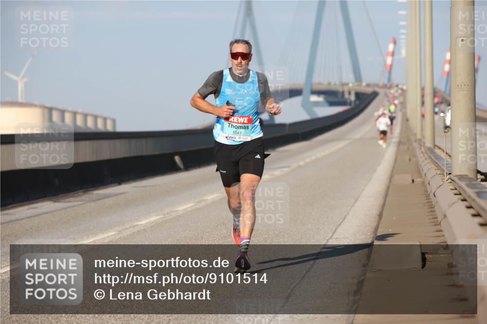 03.10.2025 - Köhlbrandbrückenlauf Lena Gebhardt http://msf.ph/oto/9101514 03.10.2025 09:36:39 Position 2 1041 meine-sportfotos.de