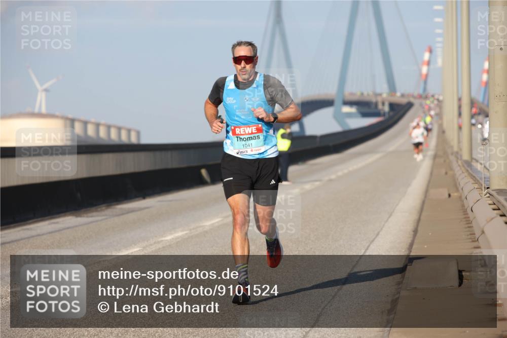 03.10.2025 - Köhlbrandbrückenlauf Lena Gebhardt http://msf.ph/oto/9101524 03.10.2025 09:36:39 Position 2 1041 meine-sportfotos.de