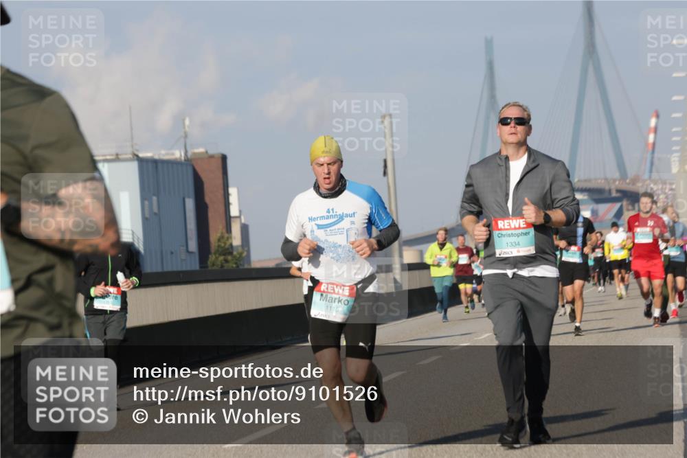 03.10.2025 - Köhlbrandbrückenlauf Jannik Wohlers http://msf.ph/oto/9101526 03.10.2025 09:49:01 Position 3 41, 1116, 2, 1334 meine-sportfotos.de