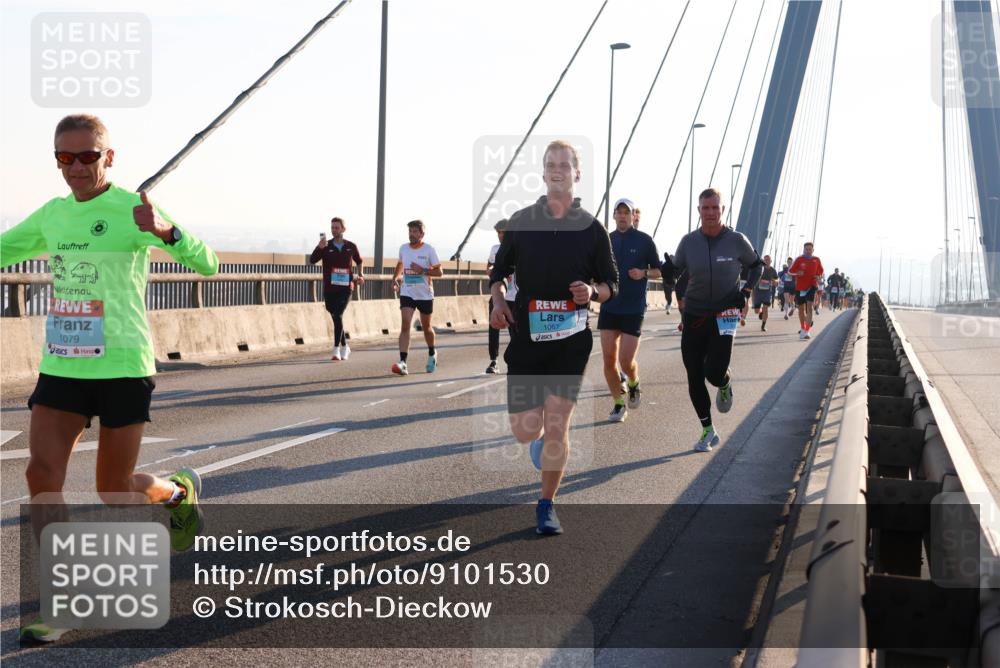 03.10.2025 - Köhlbrandbrückenlauf Strokosch-Dieckow http://msf.ph/oto/9101530 03.10.2025 09:21:36 Position 1 1079, 1067 meine-sportfotos.de