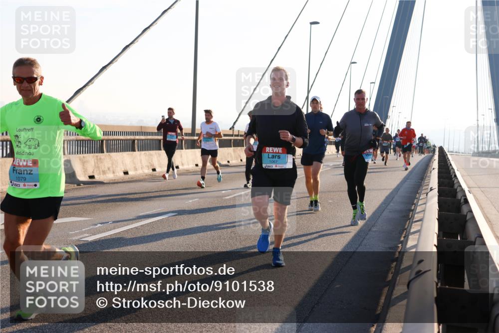 03.10.2025 - Köhlbrandbrückenlauf Strokosch-Dieckow http://msf.ph/oto/9101538 03.10.2025 09:21:36 Position 1 1079, 1067 meine-sportfotos.de
