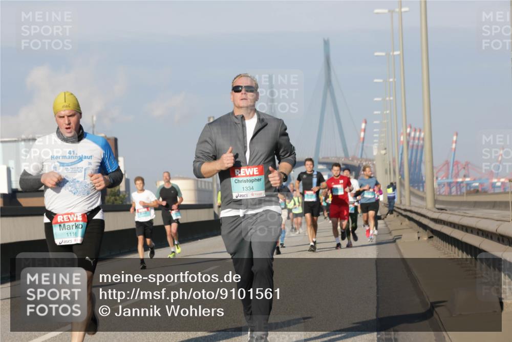 03.10.2025 - Köhlbrandbrückenlauf Jannik Wohlers http://msf.ph/oto/9101561 03.10.2025 09:49:03 Position 3 41, 1116, 1334 meine-sportfotos.de