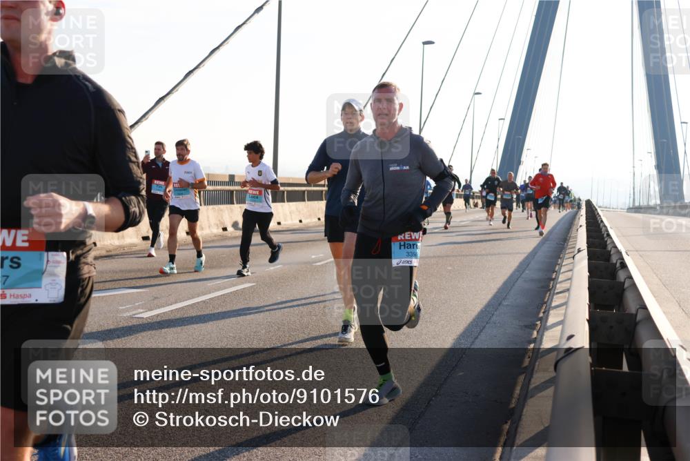 03.10.2025 - Köhlbrandbrückenlauf Strokosch-Dieckow http://msf.ph/oto/9101576 03.10.2025 09:21:37 Position 1 7, 3354 meine-sportfotos.de