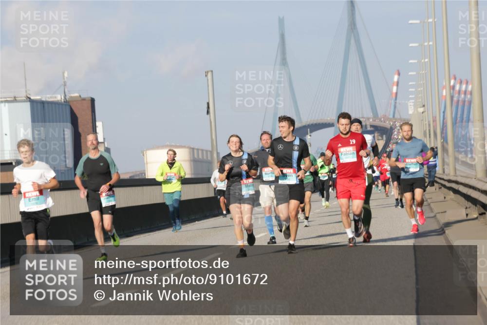 03.10.2025 - Köhlbrandbrückenlauf Jannik Wohlers http://msf.ph/oto/9101672 03.10.2025 09:49:06 Position 3 19 meine-sportfotos.de