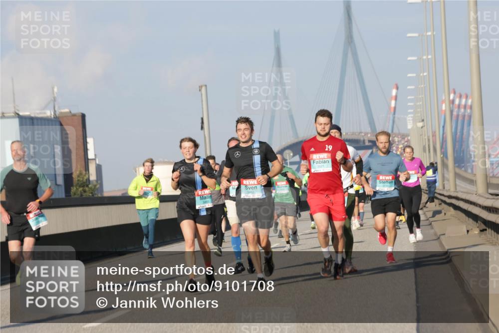03.10.2025 - Köhlbrandbrückenlauf Jannik Wohlers http://msf.ph/oto/9101708 03.10.2025 09:49:08 Position 3 3462, 19, 3521 meine-sportfotos.de