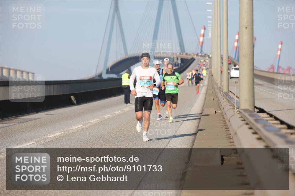 03.10.2025 - Köhlbrandbrückenlauf Lena Gebhardt http://msf.ph/oto/9101733 03.10.2025 09:37:01 Position 2 2176, 777 meine-sportfotos.de