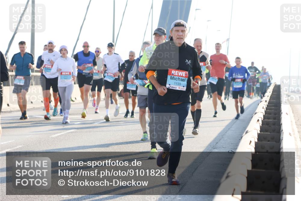 03.10.2025 - Köhlbrandbrückenlauf Strokosch-Dieckow http://msf.ph/oto/9101828 03.10.2025 09:22:15 Position 1 1133 meine-sportfotos.de
