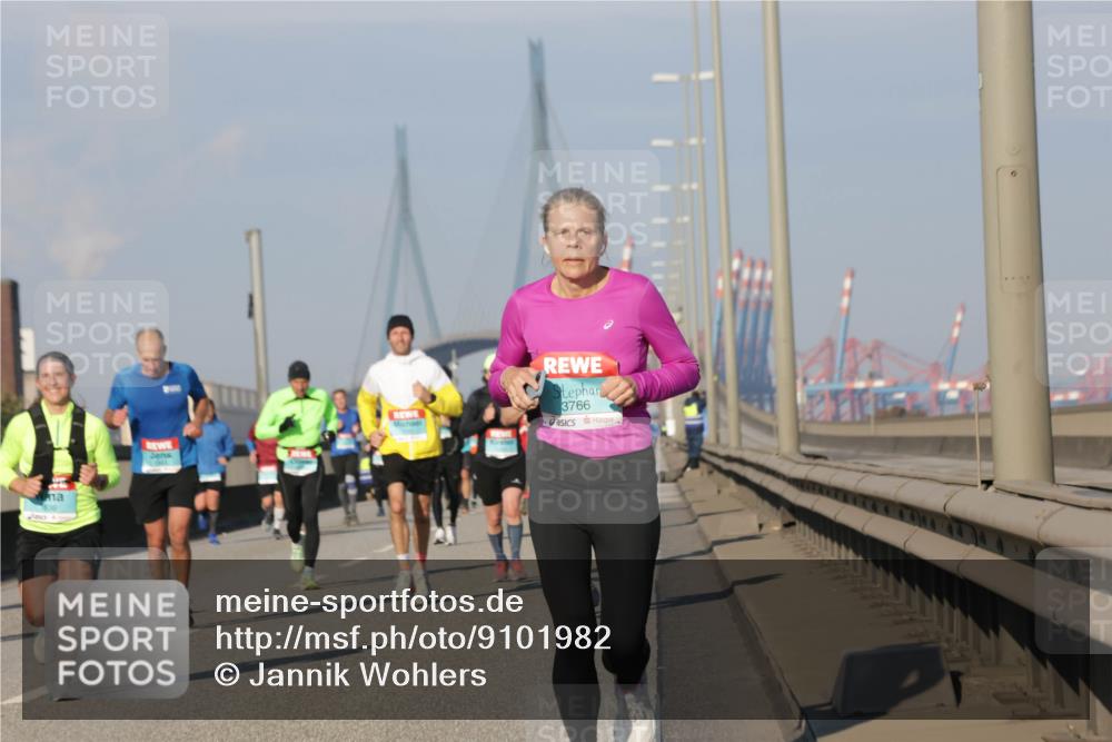 03.10.2025 - Köhlbrandbrückenlauf Jannik Wohlers http://msf.ph/oto/9101982 03.10.2025 09:49:18 Position 3 3766 meine-sportfotos.de