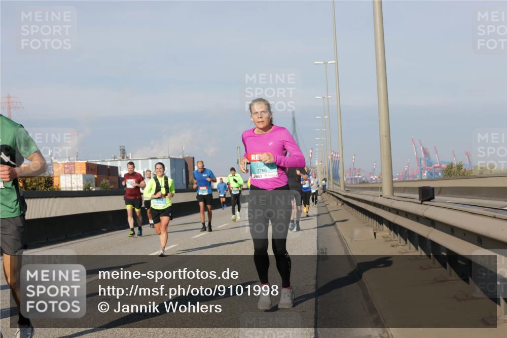 03.10.2025 - Köhlbrandbrückenlauf Jannik Wohlers http://msf.ph/oto/9101998 03.10.2025 09:49:20 Position 3 3766 meine-sportfotos.de