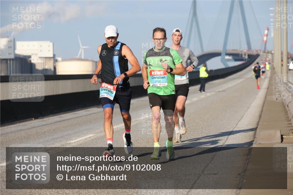 03.10.2025 - Köhlbrandbrückenlauf Lena Gebhardt http://msf.ph/oto/9102008 03.10.2025 09:37:07 Position 2 3463, 2702, 1174 meine-sportfotos.de