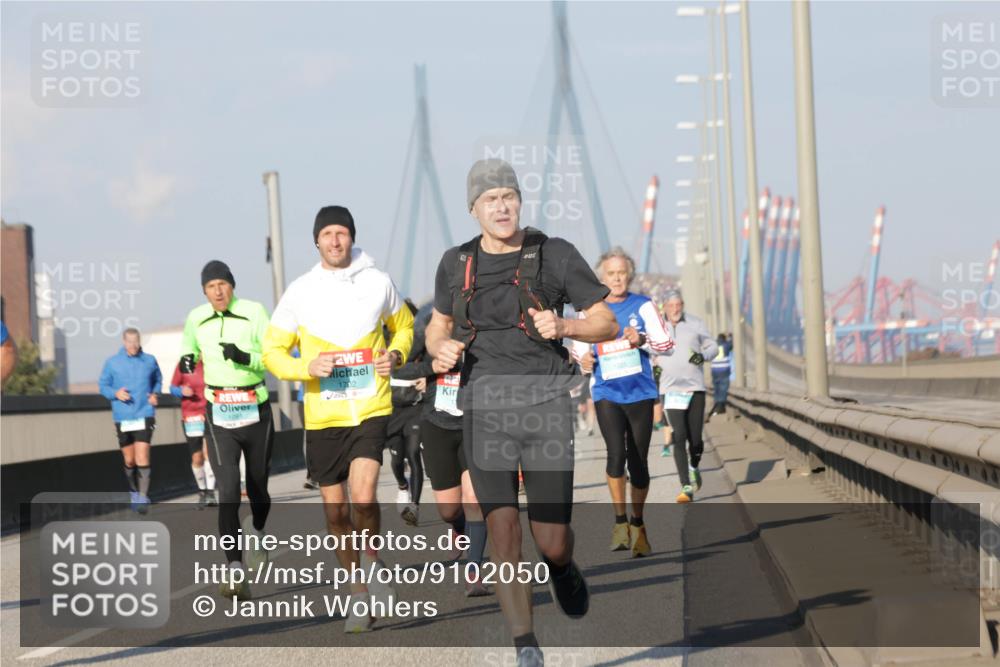 03.10.2025 - Köhlbrandbrückenlauf Jannik Wohlers http://msf.ph/oto/9102050 03.10.2025 09:49:21 Position 3 1702 meine-sportfotos.de