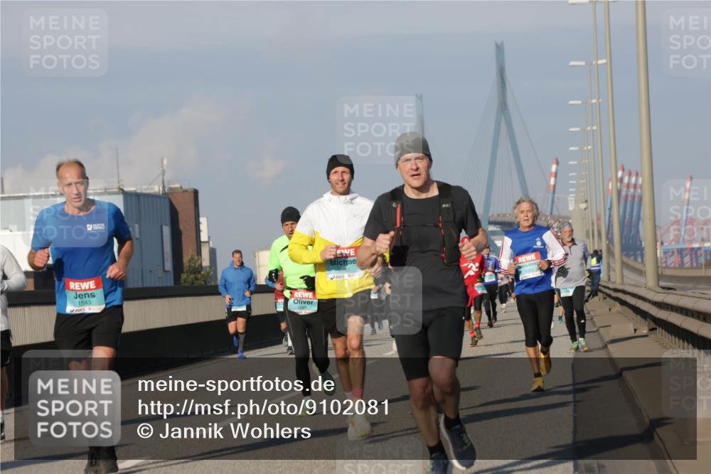 03.10.2025 - Köhlbrandbrückenlauf Jannik Wohlers http://msf.ph/oto/9102081 03.10.2025 09:49:22 Position 3 1543, 1091, 1702, 1025 meine-sportfotos.de