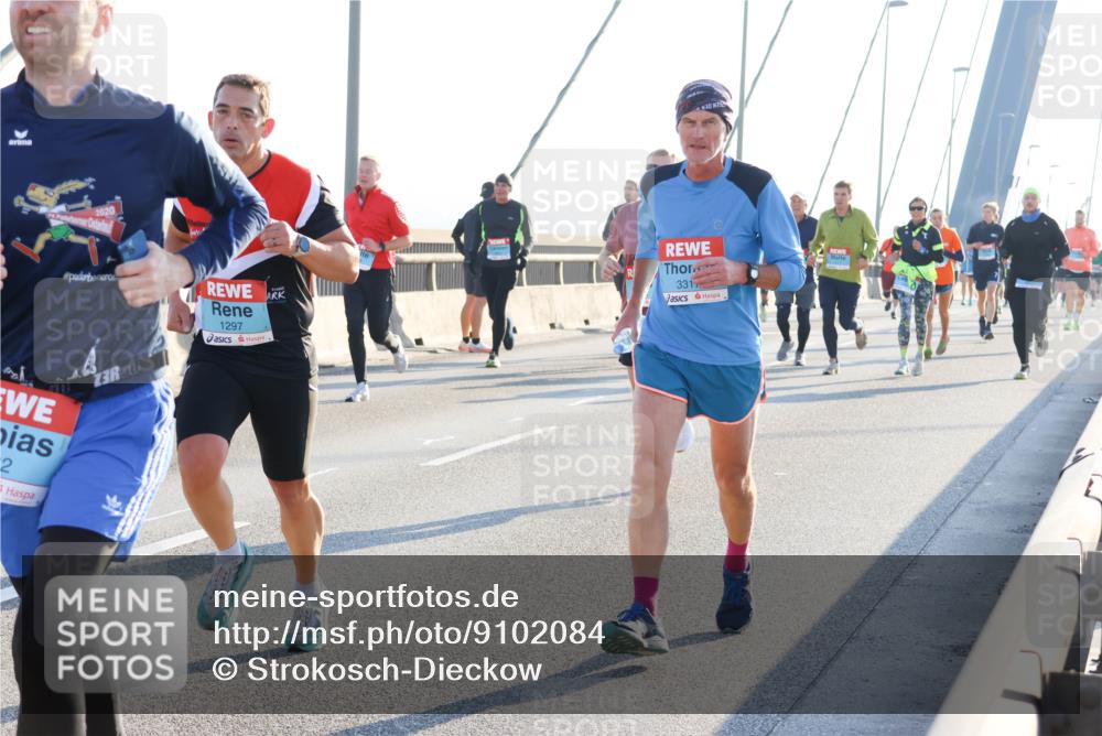 03.10.2025 - Köhlbrandbrückenlauf Strokosch-Dieckow http://msf.ph/oto/9102084 03.10.2025 09:22:50 Position 1 2020, 3, 1297, 3317, 2 meine-sportfotos.de