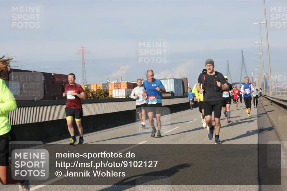 03.10.2025 - Köhlbrandbrückenlauf Jannik Wohlers http://msf.ph/oto/9102127 03.10.2025 09:49:23 Position 3 1543 meine-sportfotos.de