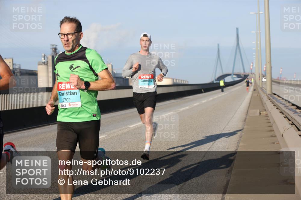 03.10.2025 - Köhlbrandbrückenlauf Lena Gebhardt http://msf.ph/oto/9102237 03.10.2025 09:37:10 Position 2 2702, 1174 meine-sportfotos.de