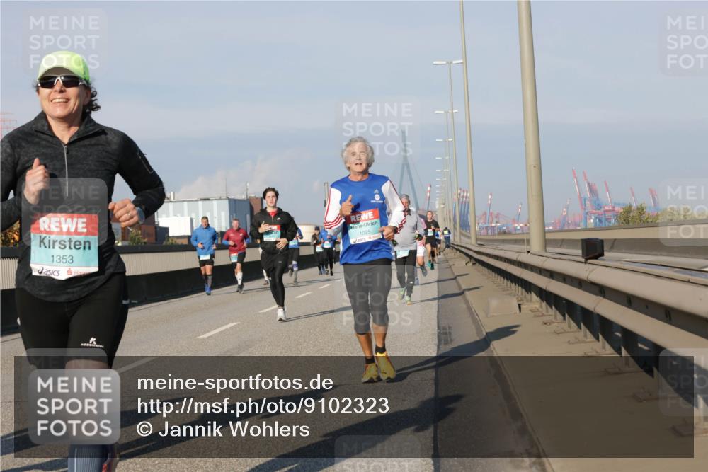 03.10.2025 - Köhlbrandbrückenlauf Jannik Wohlers http://msf.ph/oto/9102323 03.10.2025 09:49:28 Position 3 1353, 1025 meine-sportfotos.de