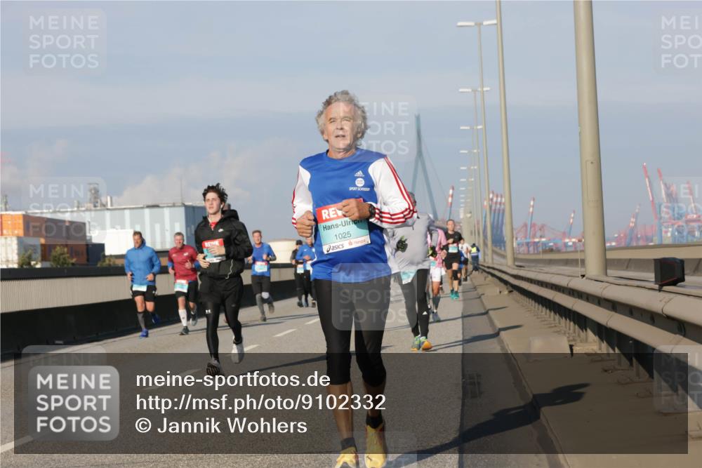 03.10.2025 - Köhlbrandbrückenlauf Jannik Wohlers http://msf.ph/oto/9102332 03.10.2025 09:49:28 Position 3 1025 meine-sportfotos.de