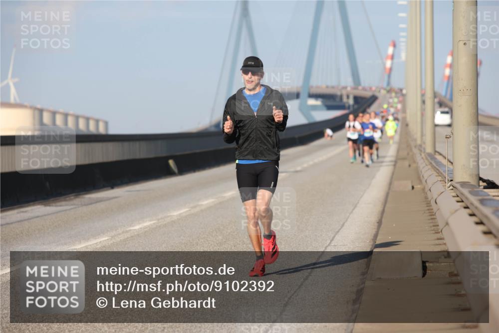 03.10.2025 - Köhlbrandbrückenlauf Lena Gebhardt http://msf.ph/oto/9102392 03.10.2025 09:37:24 Position 2  meine-sportfotos.de