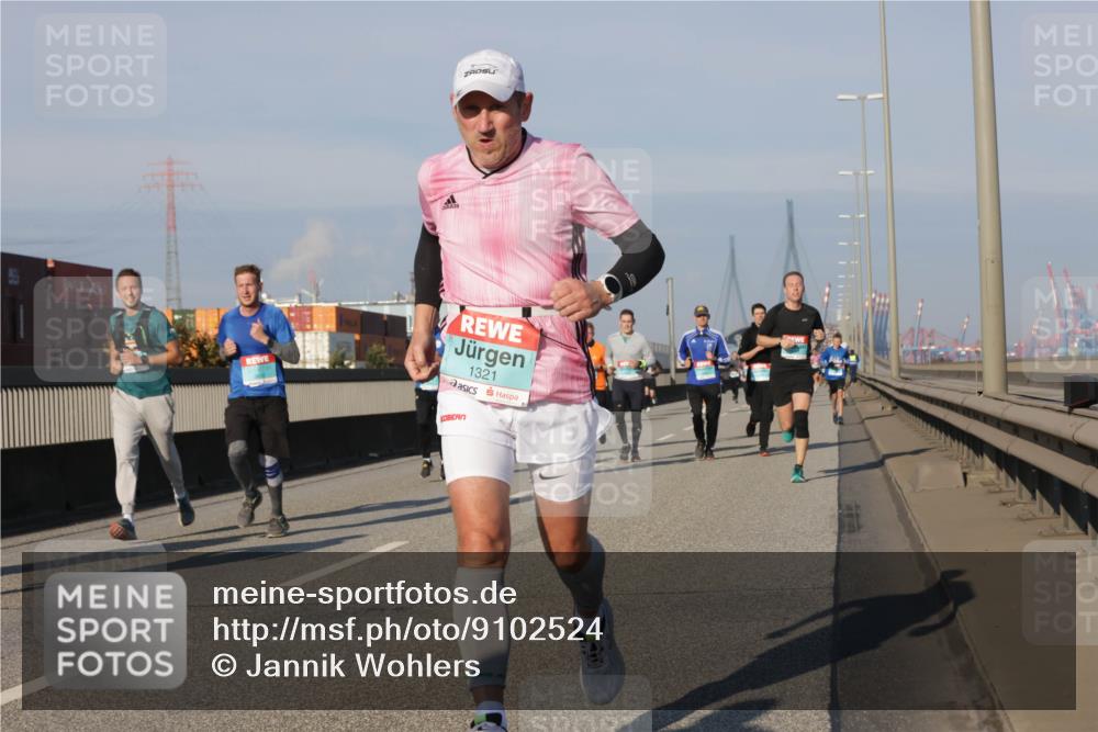 03.10.2025 - Köhlbrandbrückenlauf Jannik Wohlers http://msf.ph/oto/9102524 03.10.2025 09:49:35 Position 3 1321 meine-sportfotos.de