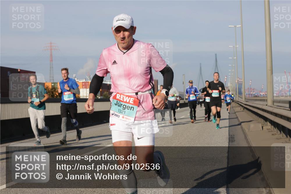 03.10.2025 - Köhlbrandbrückenlauf Jannik Wohlers http://msf.ph/oto/9102536 03.10.2025 09:49:35 Position 3 1321 meine-sportfotos.de