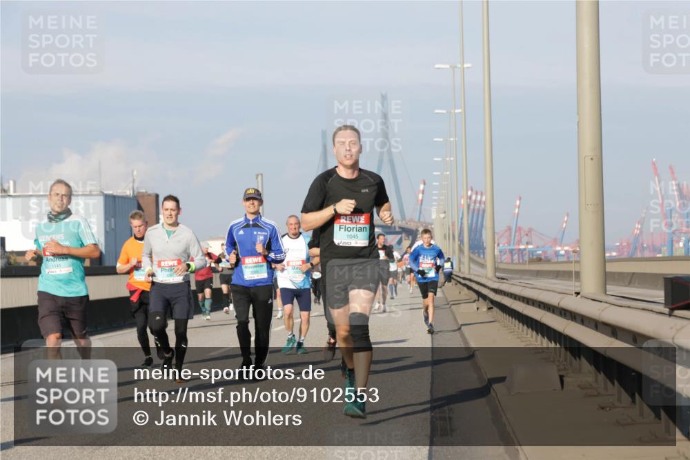 03.10.2025 - Köhlbrandbrückenlauf Jannik Wohlers http://msf.ph/oto/9102553 03.10.2025 09:49:37 Position 3 1141, 1045 meine-sportfotos.de