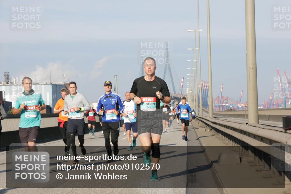 03.10.2025 - Köhlbrandbrückenlauf Jannik Wohlers http://msf.ph/oto/9102570 03.10.2025 09:49:37 Position 3 1141, 1045, 2 meine-sportfotos.de