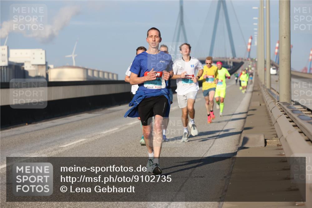 03.10.2025 - Köhlbrandbrückenlauf Lena Gebhardt http://msf.ph/oto/9102735 03.10.2025 09:37:41 Position 2 1032 meine-sportfotos.de