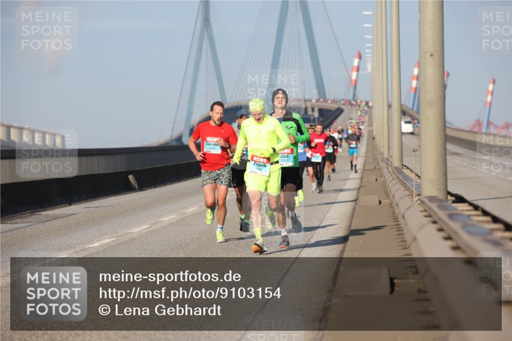 03.10.2025 - Köhlbrandbrückenlauf Lena Gebhardt http://msf.ph/oto/9103154 03.10.2025 09:37:57 Position 2  meine-sportfotos.de