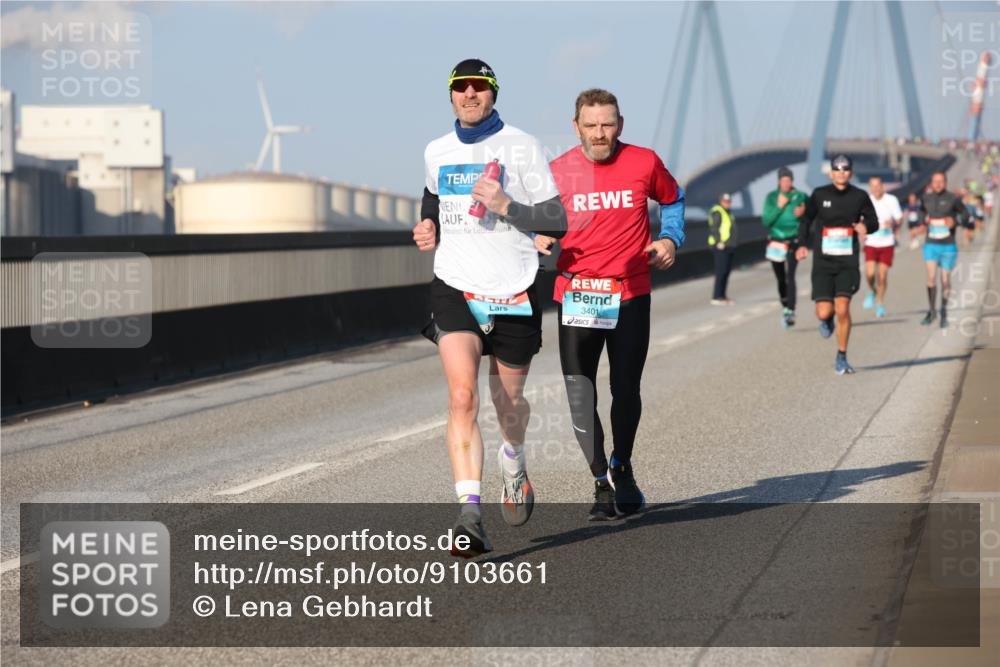 03.10.2025 - Köhlbrandbrückenlauf Lena Gebhardt http://msf.ph/oto/9103661 03.10.2025 09:38:09 Position 2 3401 meine-sportfotos.de