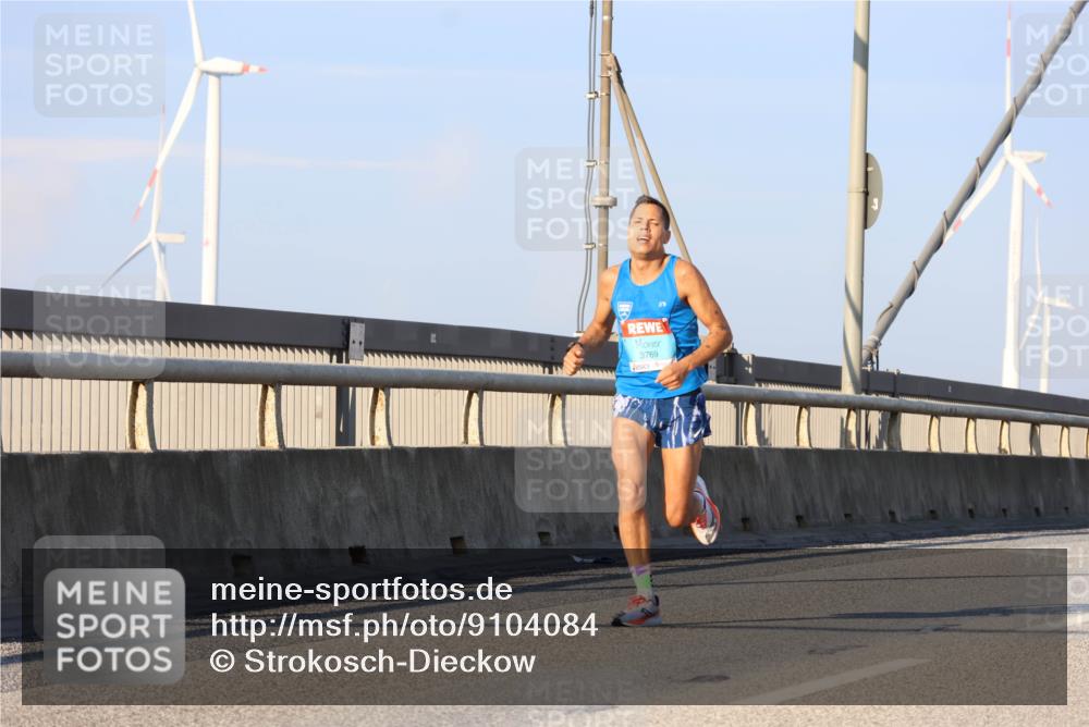 03.10.2025 - Köhlbrandbrückenlauf Strokosch-Dieckow http://msf.ph/oto/9104084 03.10.2025 09:27:32 Position 2 3769 meine-sportfotos.de