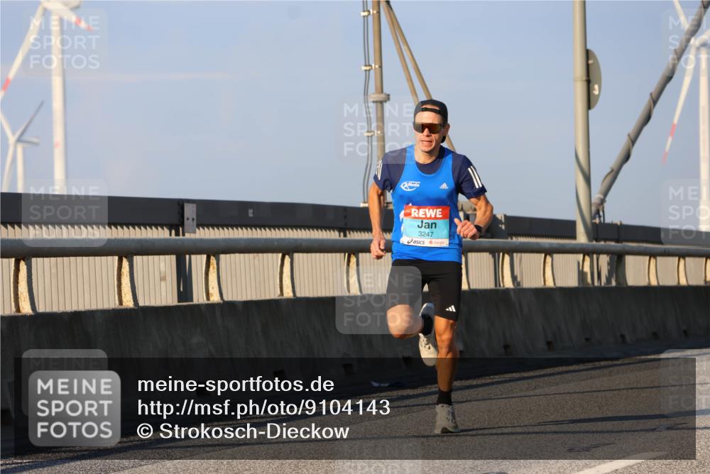 03.10.2025 - Köhlbrandbrückenlauf Strokosch-Dieckow http://msf.ph/oto/9104143 03.10.2025 09:28:28 Position 2 3247 meine-sportfotos.de
