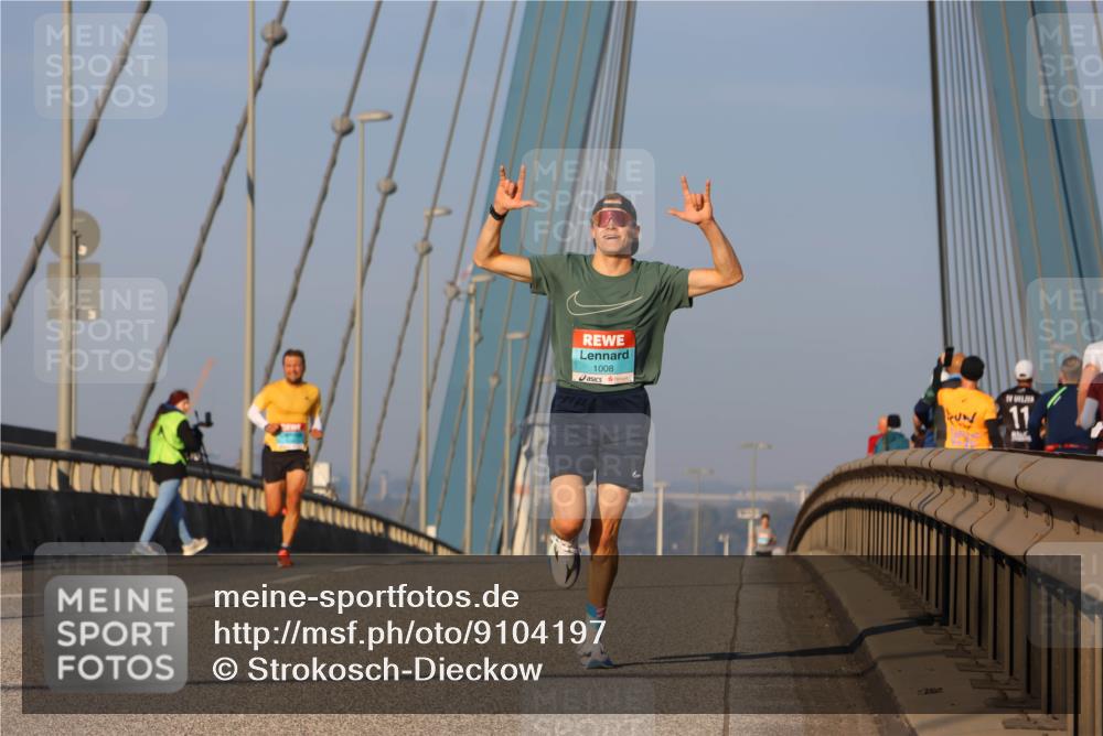 03.10.2025 - Köhlbrandbrückenlauf Strokosch-Dieckow http://msf.ph/oto/9104197 03.10.2025 09:29:03 Position 2 1008, 11 meine-sportfotos.de