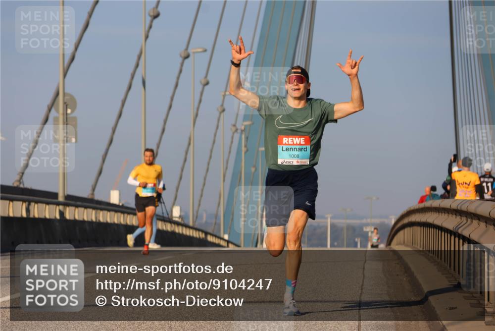 03.10.2025 - Köhlbrandbrückenlauf Strokosch-Dieckow http://msf.ph/oto/9104247 03.10.2025 09:29:04 Position 2 1008, 11 meine-sportfotos.de