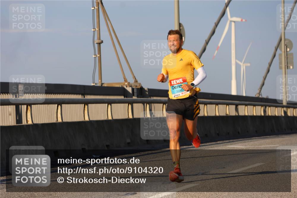 03.10.2025 - Köhlbrandbrückenlauf Strokosch-Dieckow http://msf.ph/oto/9104320 03.10.2025 09:29:10 Position 2 3590 meine-sportfotos.de