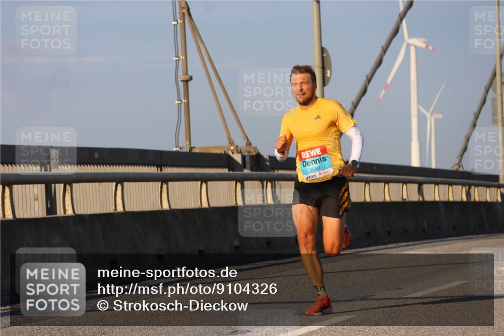 03.10.2025 - Köhlbrandbrückenlauf Strokosch-Dieckow http://msf.ph/oto/9104326 03.10.2025 09:29:10 Position 2 3590 meine-sportfotos.de