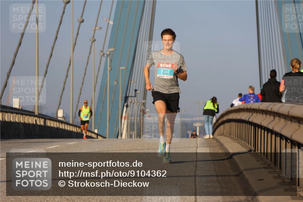 03.10.2025 - Köhlbrandbrückenlauf Strokosch-Dieckow http://msf.ph/oto/9104362 03.10.2025 09:29:30 Position 2  meine-sportfotos.de