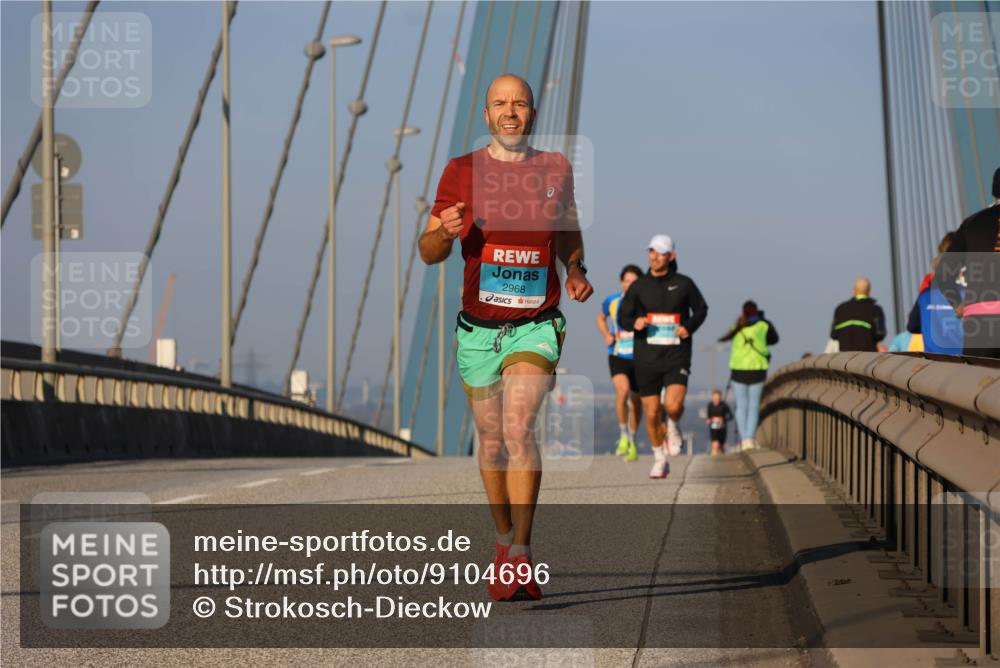 03.10.2025 - Köhlbrandbrückenlauf Strokosch-Dieckow http://msf.ph/oto/9104696 03.10.2025 09:31:06 Position 2 2968 meine-sportfotos.de
