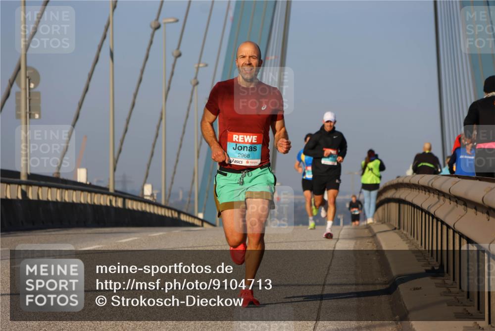 03.10.2025 - Köhlbrandbrückenlauf Strokosch-Dieckow http://msf.ph/oto/9104713 03.10.2025 09:31:06 Position 2 2968 meine-sportfotos.de