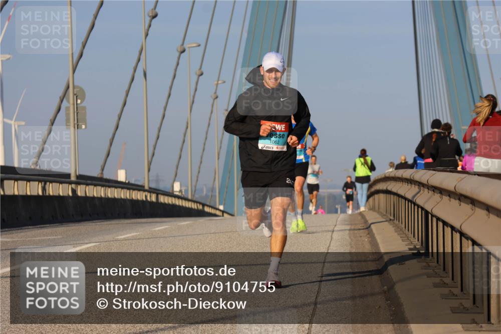 03.10.2025 - Köhlbrandbrückenlauf Strokosch-Dieckow http://msf.ph/oto/9104755 03.10.2025 09:31:11 Position 2 1062, 247 meine-sportfotos.de