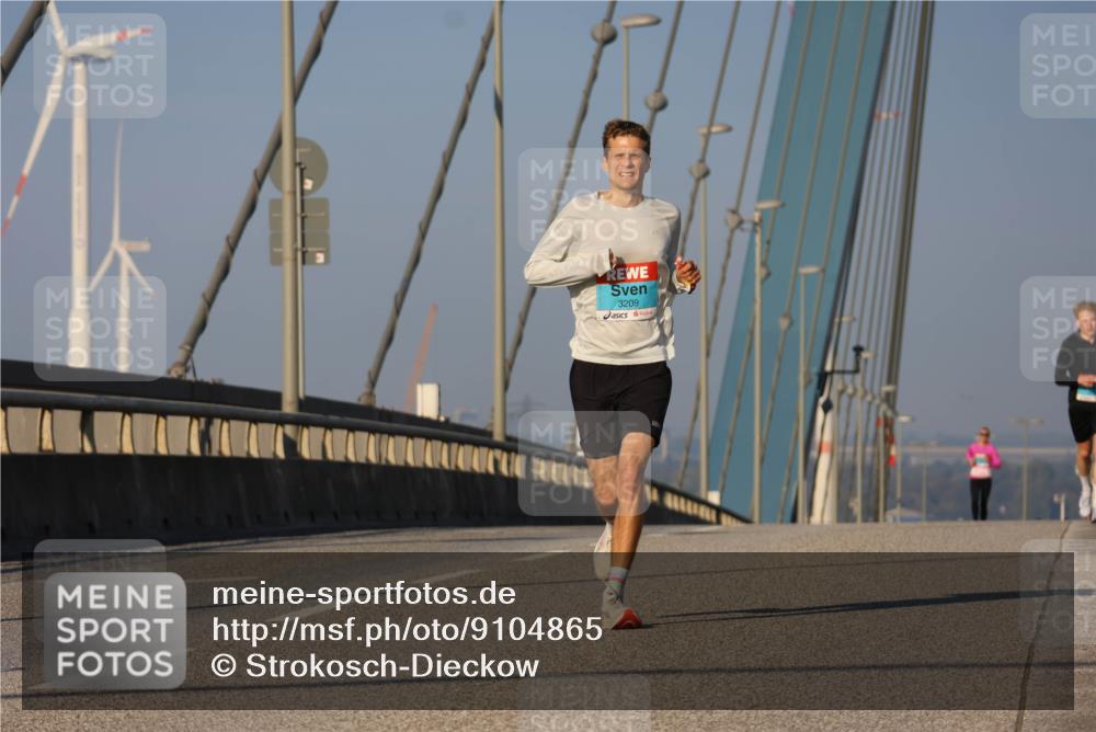 03.10.2025 - Köhlbrandbrückenlauf Strokosch-Dieckow http://msf.ph/oto/9104865 03.10.2025 09:31:24 Position 2 3209 meine-sportfotos.de