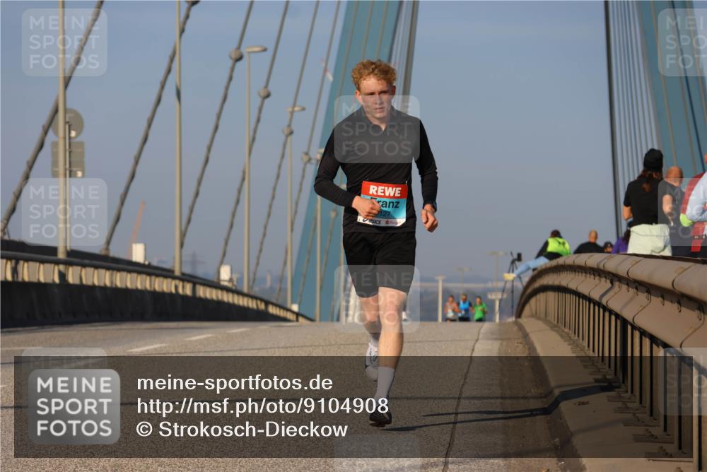 03.10.2025 - Köhlbrandbrückenlauf Strokosch-Dieckow http://msf.ph/oto/9104908 03.10.2025 09:31:34 Position 2 127 meine-sportfotos.de