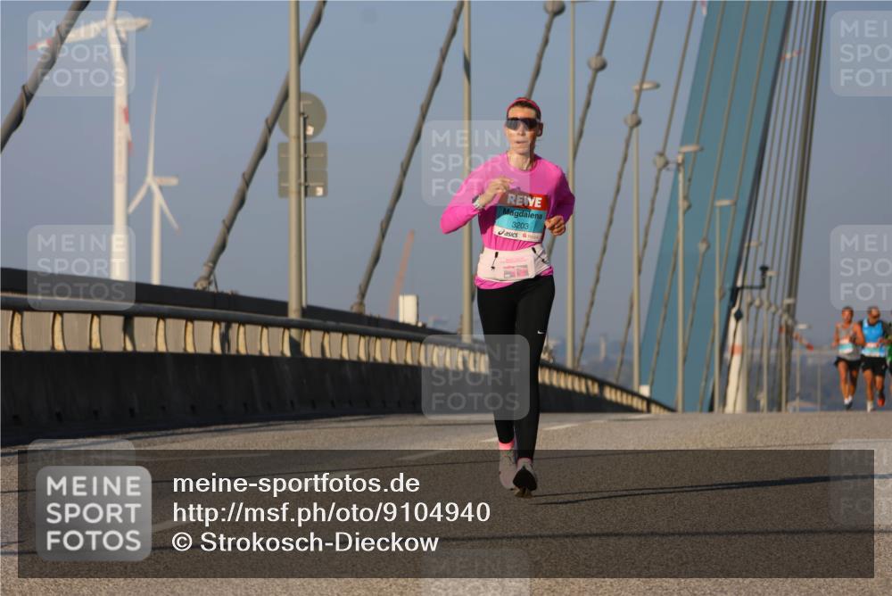03.10.2025 - Köhlbrandbrückenlauf Strokosch-Dieckow http://msf.ph/oto/9104940 03.10.2025 09:31:47 Position 2 3203 meine-sportfotos.de