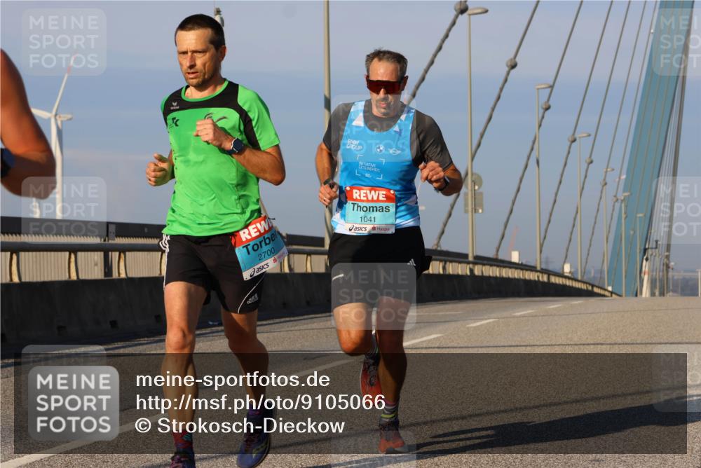 03.10.2025 - Köhlbrandbrückenlauf Strokosch-Dieckow http://msf.ph/oto/9105066 03.10.2025 09:32:09 Position 2 2700, 1041 meine-sportfotos.de