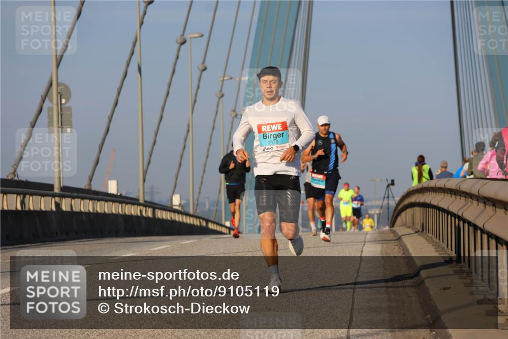 03.10.2025 - Köhlbrandbrückenlauf Strokosch-Dieckow http://msf.ph/oto/9105119 03.10.2025 09:32:36 Position 2 2176 meine-sportfotos.de