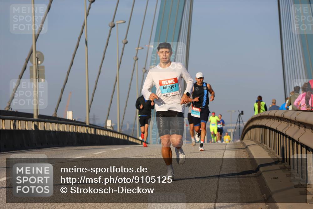 03.10.2025 - Köhlbrandbrückenlauf Strokosch-Dieckow http://msf.ph/oto/9105125 03.10.2025 09:32:36 Position 2 2176, 6 meine-sportfotos.de