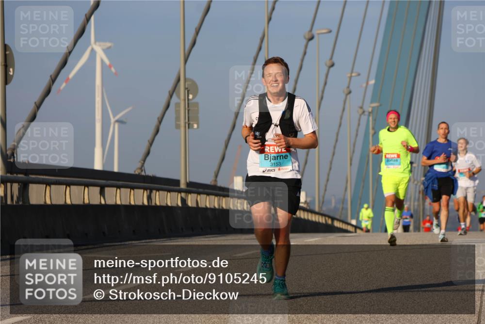 03.10.2025 - Köhlbrandbrückenlauf Strokosch-Dieckow http://msf.ph/oto/9105245 03.10.2025 09:32:52 Position 2 3153 meine-sportfotos.de