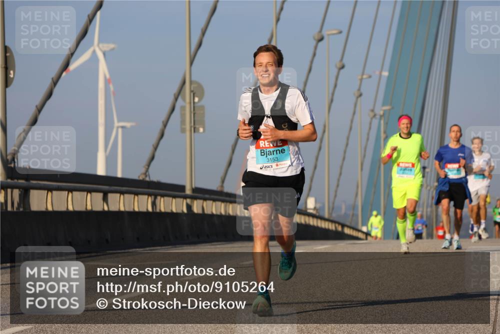 03.10.2025 - Köhlbrandbrückenlauf Strokosch-Dieckow http://msf.ph/oto/9105264 03.10.2025 09:32:52 Position 2 3153 meine-sportfotos.de