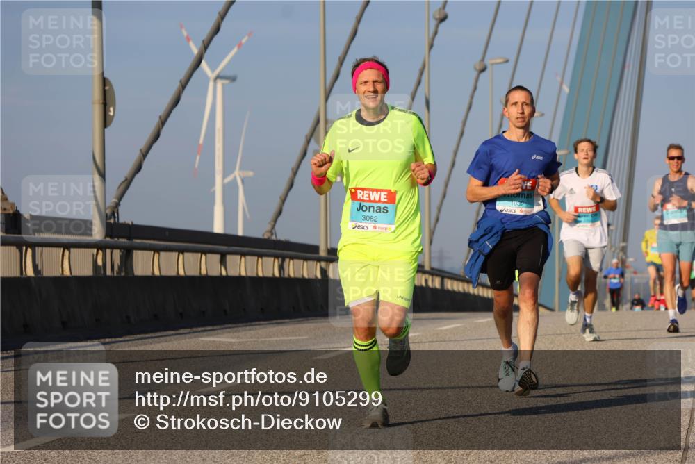 03.10.2025 - Köhlbrandbrückenlauf Strokosch-Dieckow http://msf.ph/oto/9105299 03.10.2025 09:32:58 Position 2 3082, 1032 meine-sportfotos.de