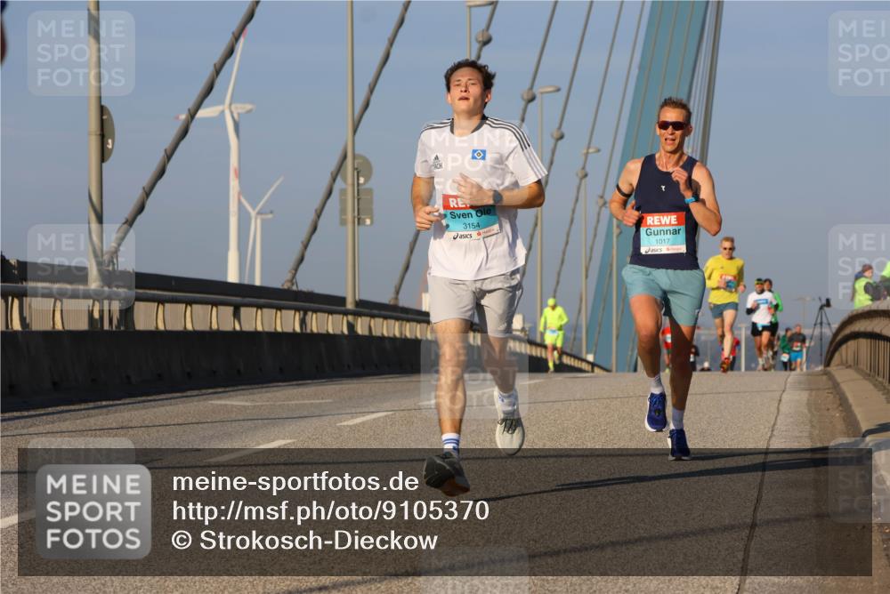 03.10.2025 - Köhlbrandbrückenlauf Strokosch-Dieckow http://msf.ph/oto/9105370 03.10.2025 09:33:02 Position 2 3154, 1017 meine-sportfotos.de